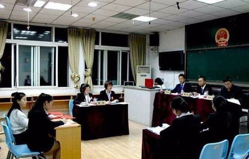 电子商务专业属于公务员